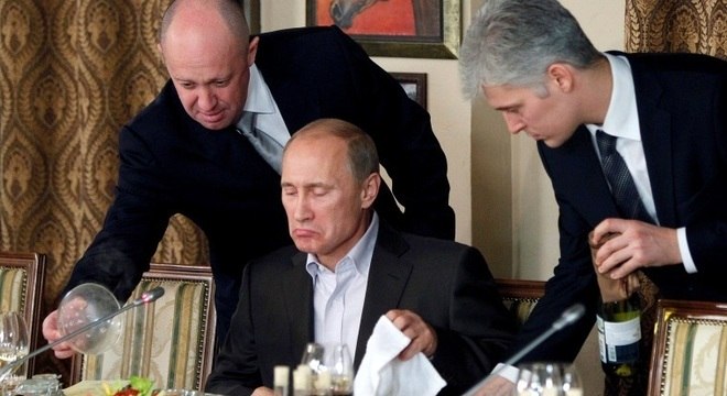 Yevgeny Prigozhin, dueño del Grupo Wagner, y el presidente Putin, en noviembre de 2018.