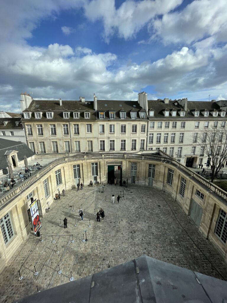 Museo de Picasso e, Paris, entrada.