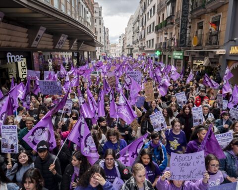 Crónica Libre. Un año por la mujer