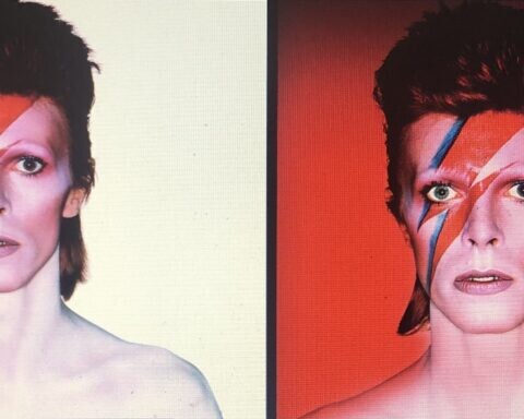 Dos versiones de Aladdin Sane ‘Eyes Open’. Photo: Duffy. 1973. Duffy Archive e& David Bowie Archive