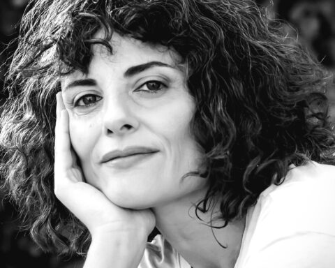 Entrevista de la escritora Rosario Villajos en crónica libre