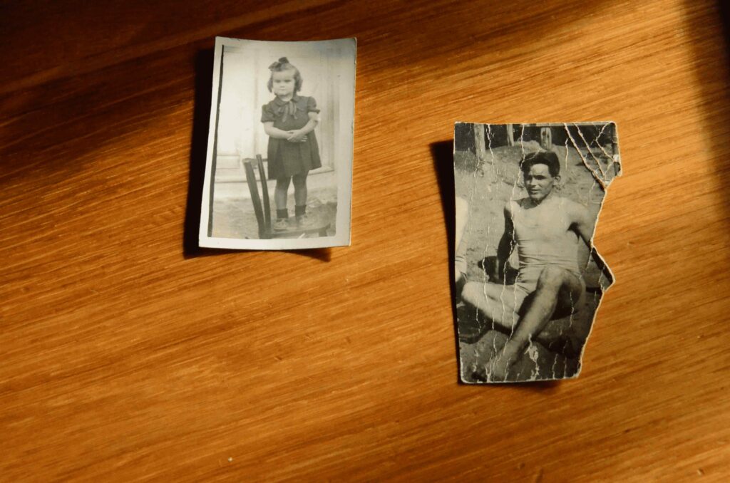 Fotos de Maximino Bergua y Teresa, su hija.