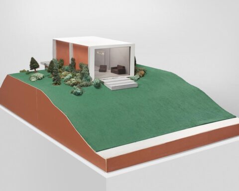 Dan Graham - Clinic for a Suburban Site, 1978