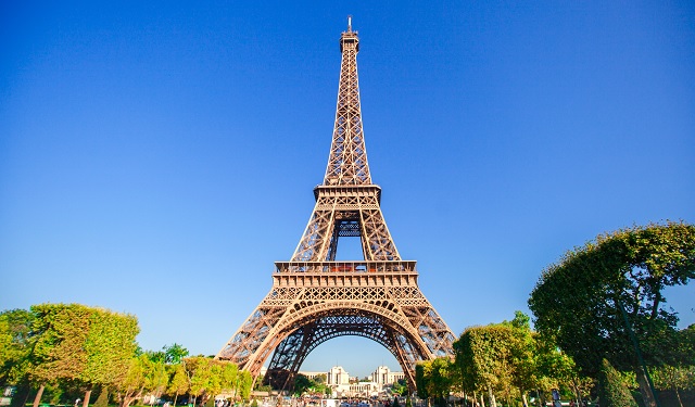Torre Eifel París francés Crónica Libre